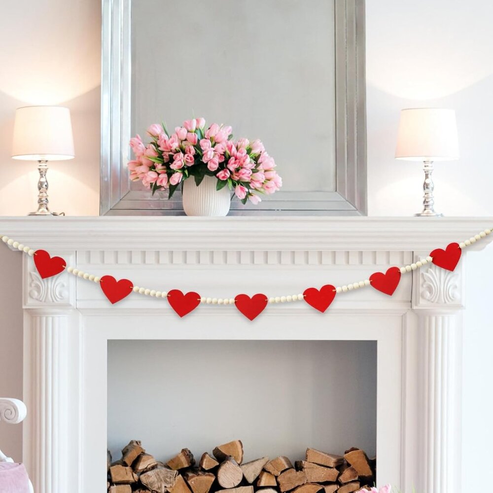 4.2 FT Felt Heart Wooden Beads Garland Valentine's Day Hanging Decorations, Roma